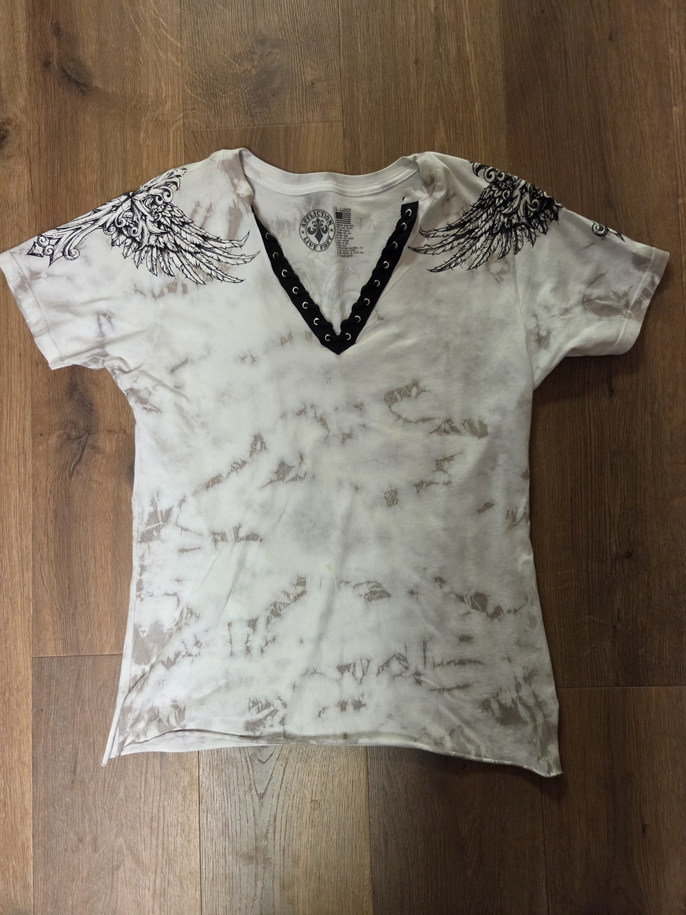 Affliction Women's Tie-Dye V-Neck Top with Wing Print - White/Beige